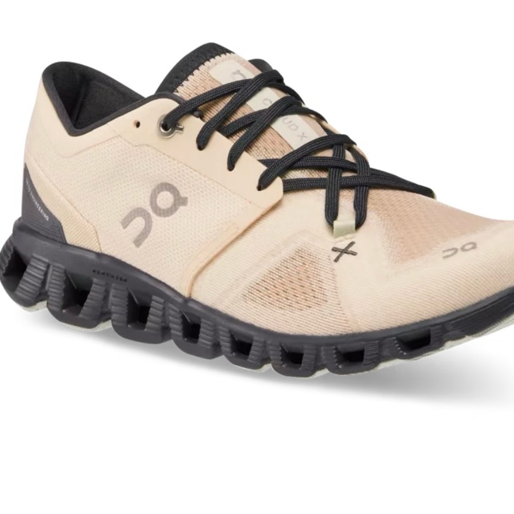 On Cloud X 3 Running Shoes Sz 7.5 Fawn/Magnet